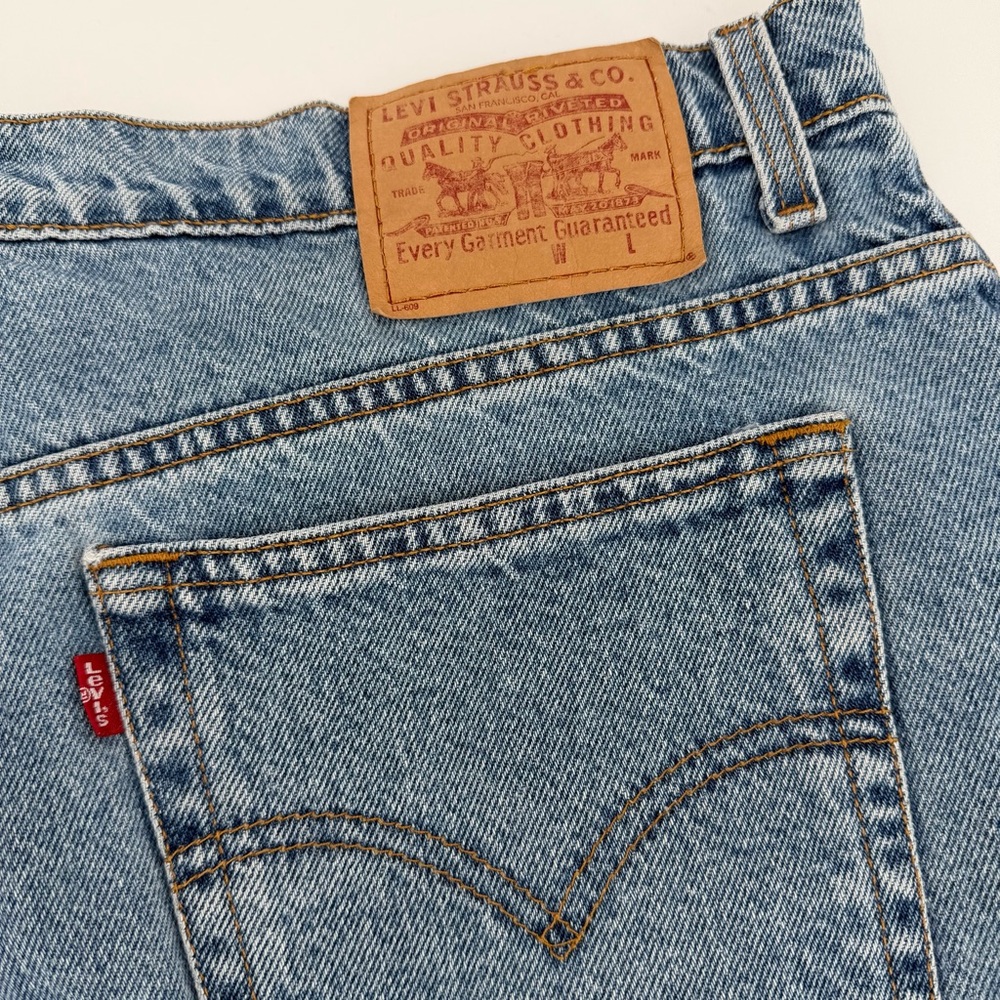 Levi's Light Wash Baggy Jorts Size 20 - Picture 3 of 8